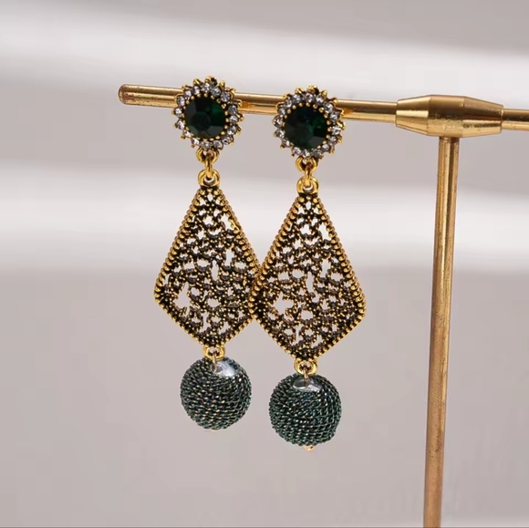 Gold and Green Geometric Earrings - Picture 3 of 8